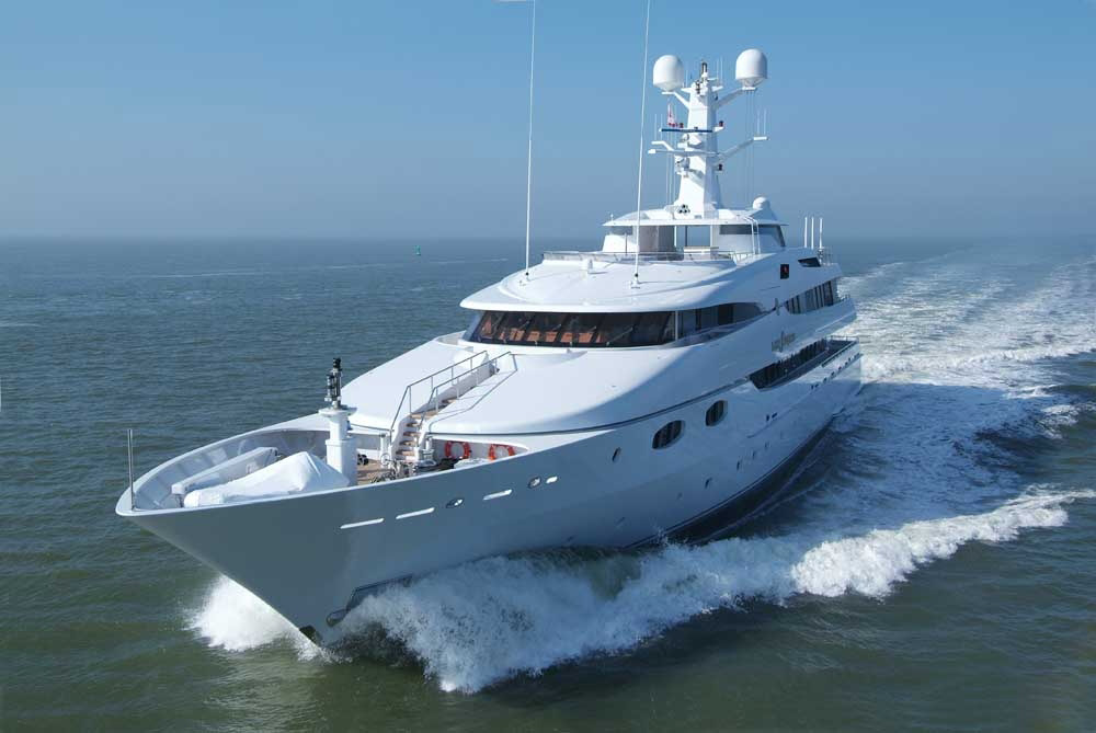 yacht charter service 6